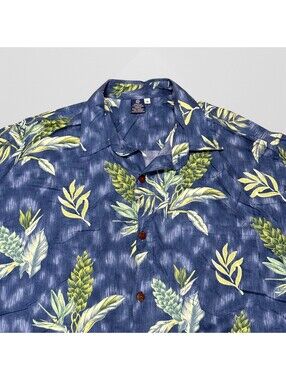 Hibiscus Collection Hawaii Men's Button Down Shirt M Leaves Blue Floral 23x31